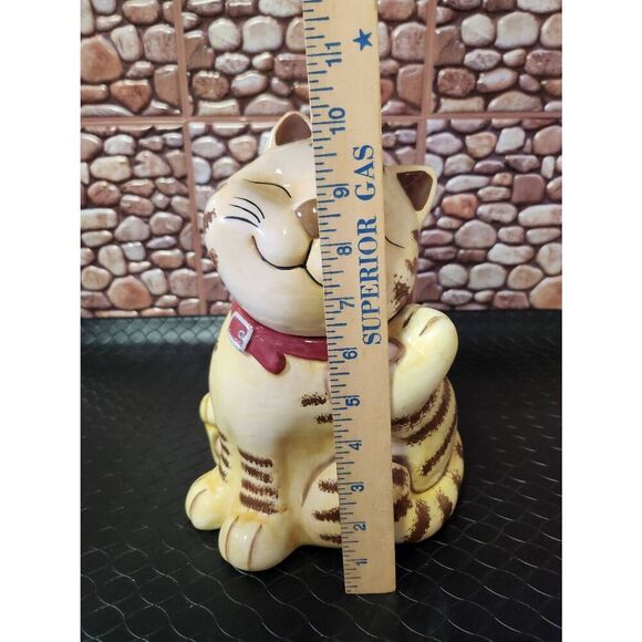 GKAO Tabby Cat Kitten Smiling Scratching Cookie Jar - Picture 9 of 10